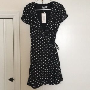 NWT XS Lioness Polka Dot Wrap Dress